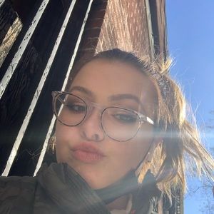 Meet your Posher, Lindsay